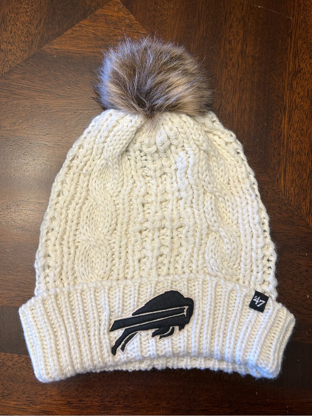 '47 Women's White Cable Knit Pom Beanie with Buffalo Bills Logo
